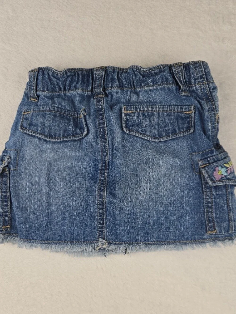 Old Navy Embroidered Flower Denim Cargo Skirt Size 3T